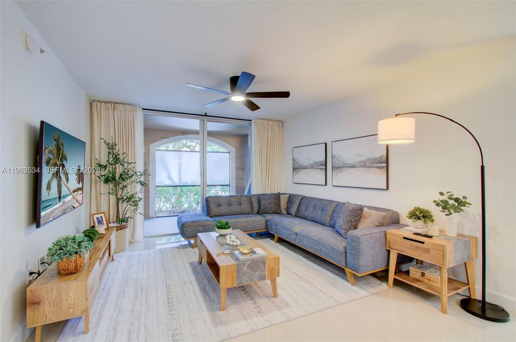 4824 N State Road 7 9105, Coconut Creek, FL 33073