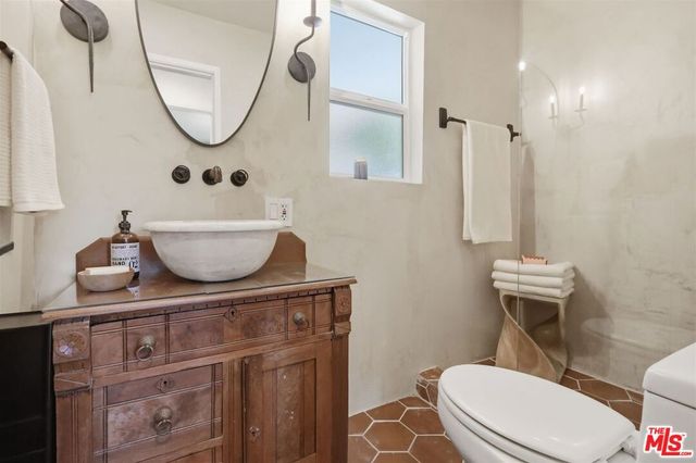 2645 Onyx Drive, Los Angeles, CA 90032