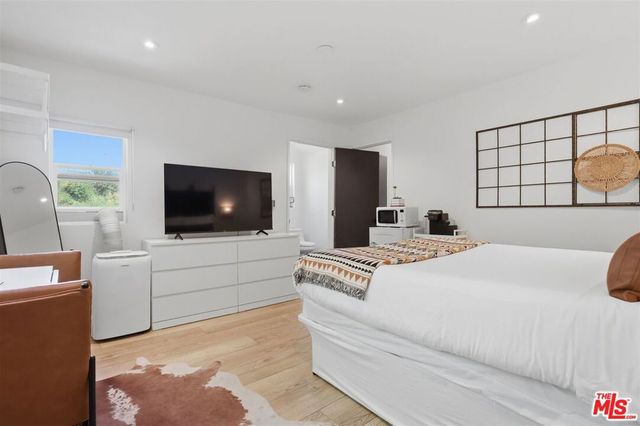 2645 Onyx Drive, Los Angeles, CA 90032