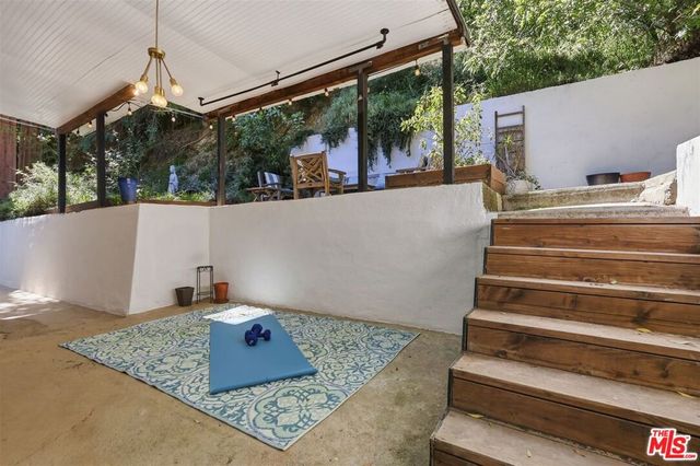 2645 Onyx Drive, Los Angeles, CA 90032