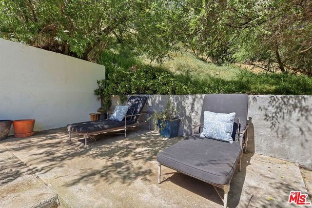 2645 Onyx Drive, Los Angeles, CA 90032