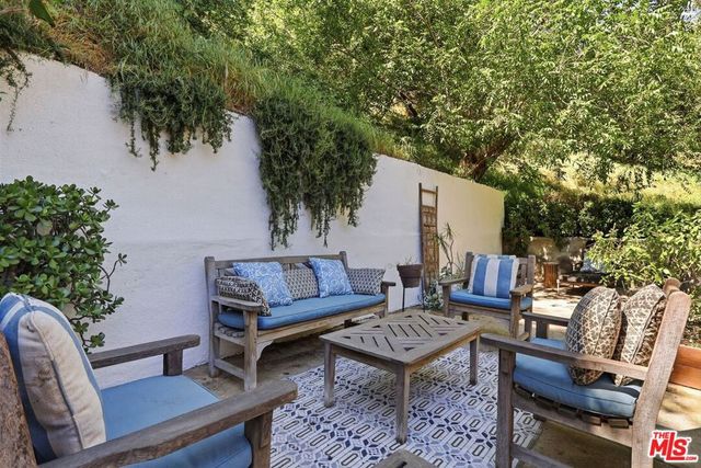 2645 Onyx Drive, Los Angeles, CA 90032