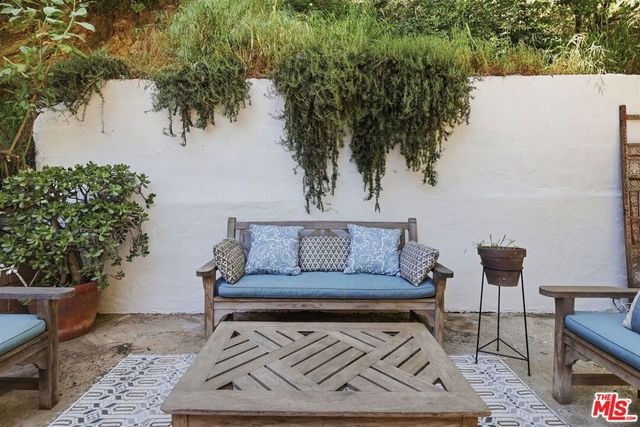 2645 Onyx Drive, Los Angeles, CA 90032