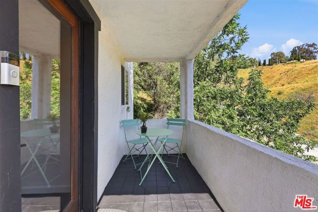 2645 Onyx Drive, Los Angeles, CA 90032