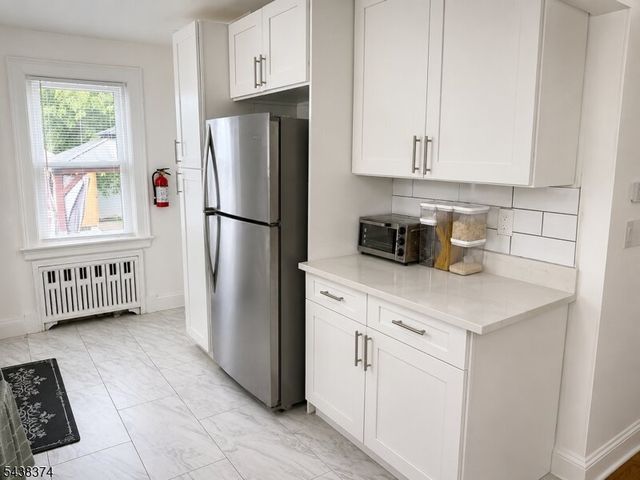 1312 Dewitt Ter, Linden City, NJ 07036