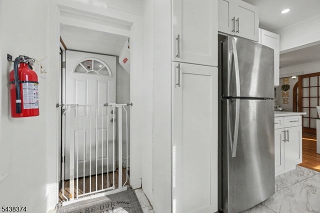 1312 Dewitt Ter, Linden City, NJ 07036