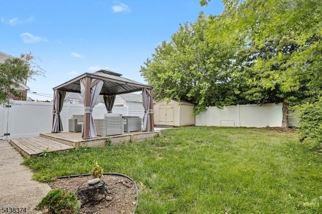 1312 Dewitt Ter, Linden City, NJ 07036