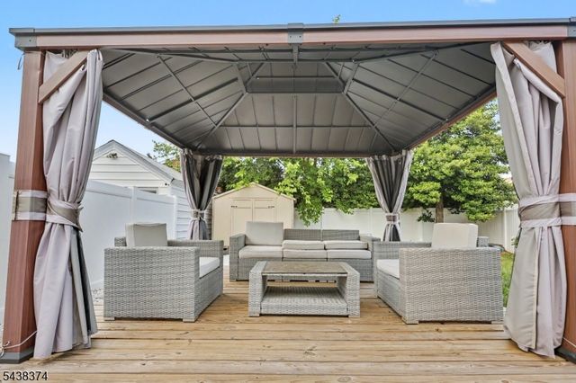 1312 Dewitt Ter, Linden City, NJ 07036