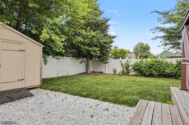 1312 Dewitt Ter, Linden City, NJ 07036