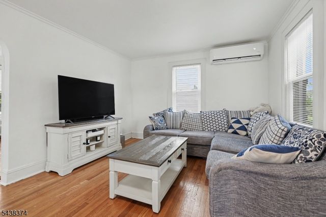 1312 Dewitt Ter, Linden City, NJ 07036