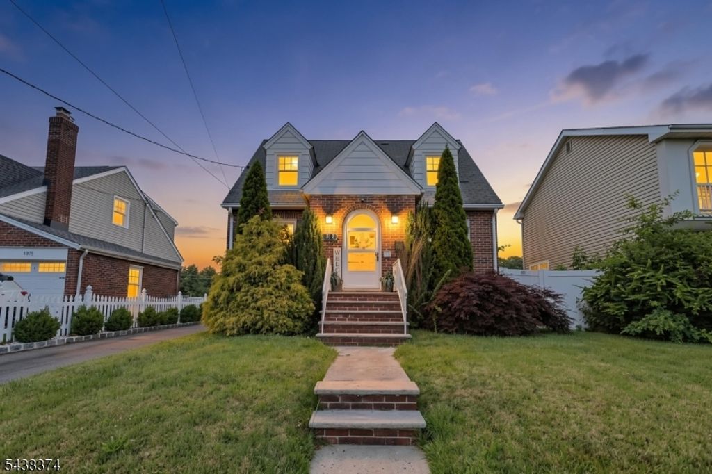 1312 Dewitt Ter, Linden City, NJ 07036
