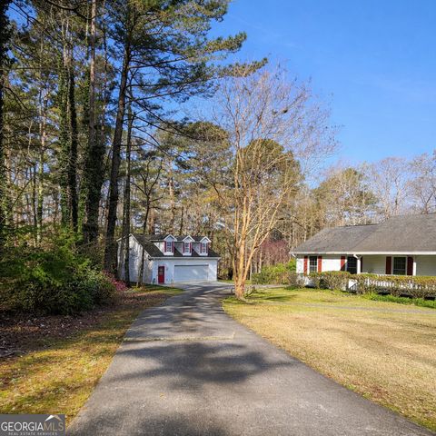 35 Dogwood Court, Mcdonough, GA 30252