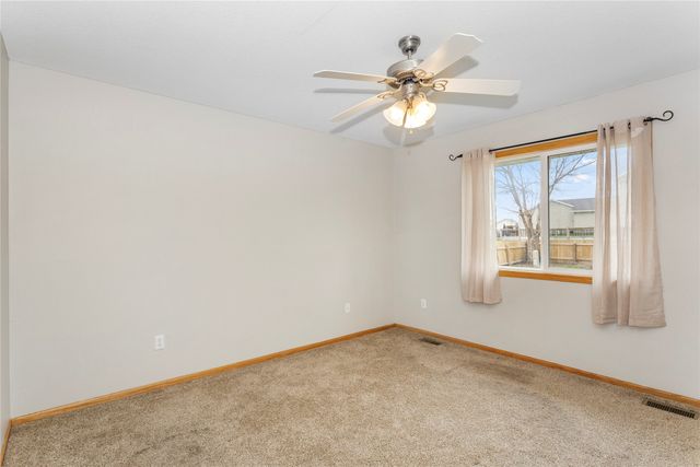 1526 94th Street, West Des Moines, IA 50266