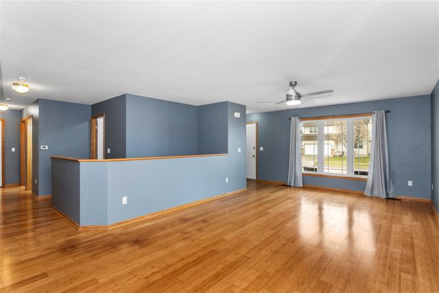 1526 94th Street, West Des Moines, IA 50266