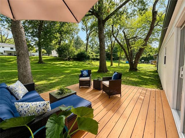 1001 W 93rd Street, Kansas City, MO 64114