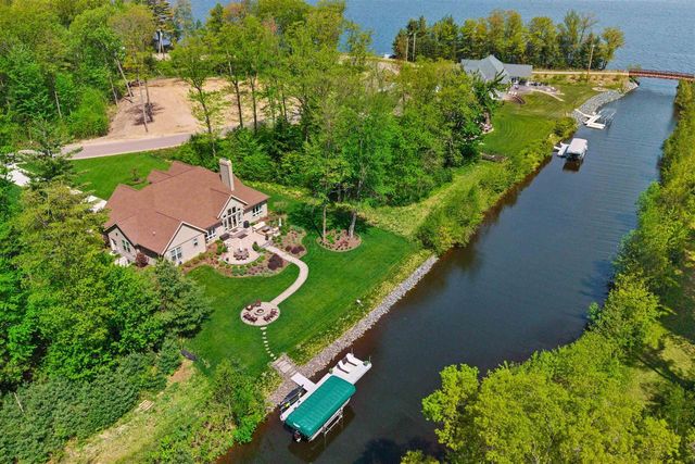 1243 BRIDGEVIEW DRIVE, Wisconsin Rapids, WI 54494