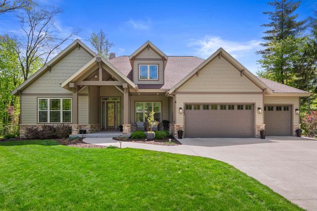 1243 BRIDGEVIEW DRIVE, Wisconsin Rapids, WI 54494