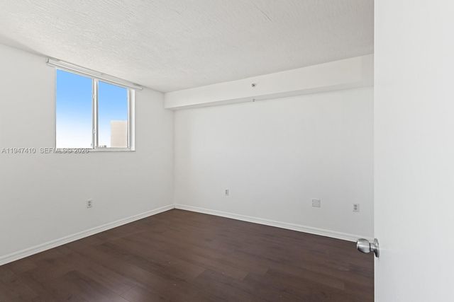 102 SW 6th Ave 605, Miami, FL 33130