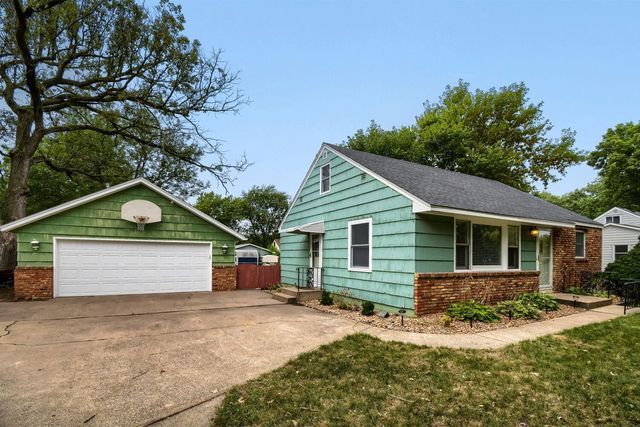 7558 5th Street NE, Fridley, MN 55432