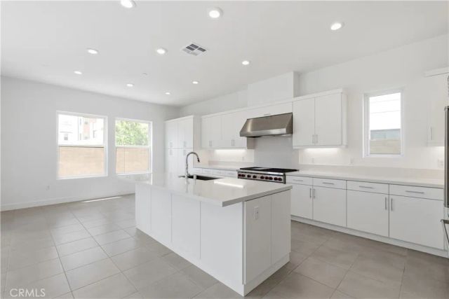 153 Apron, Irvine, CA 92618