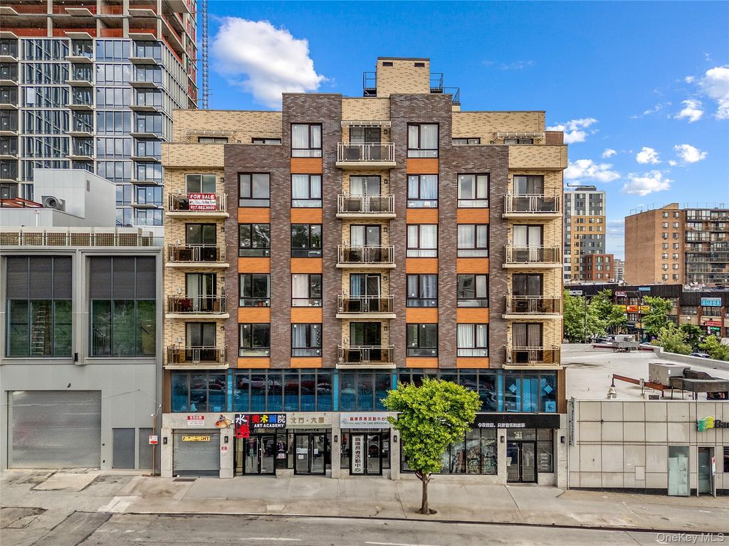 138-12 Northern Boulevard 3C, Flushing, NY 11354