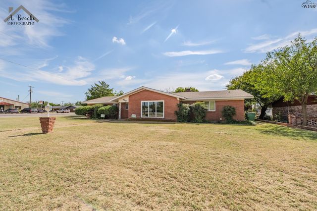 500 W SUMMIT AVENUE, Electra, TX 76360