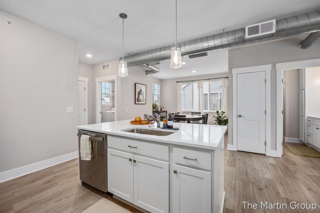 2344 Watertown Way, Grand Rapids, MI 49505