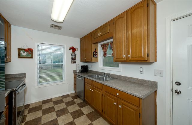 802 West Hwy 21, Caldwell, TX 77836