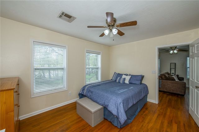 802 West Hwy 21, Caldwell, TX 77836