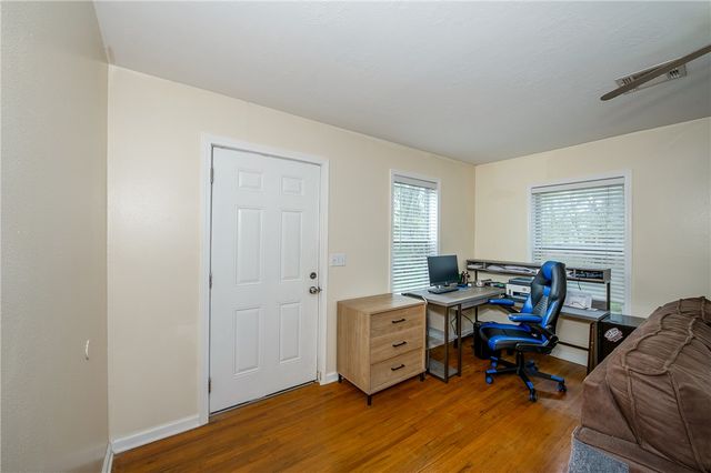 802 West Hwy 21, Caldwell, TX 77836