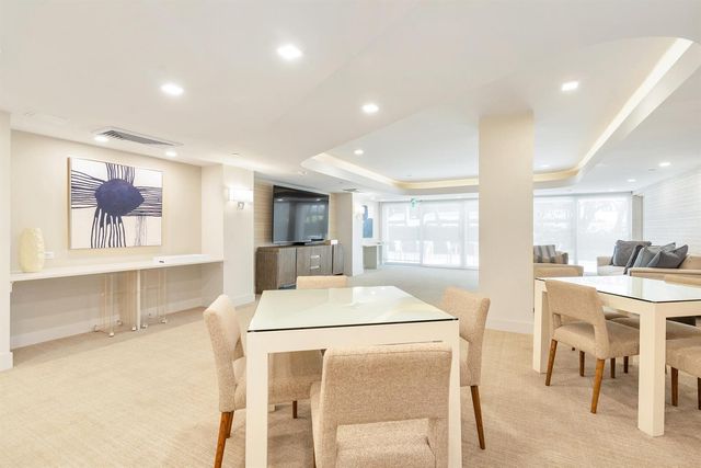 2600 S Ocean Boulevard 302w, Palm Beach, FL 33480