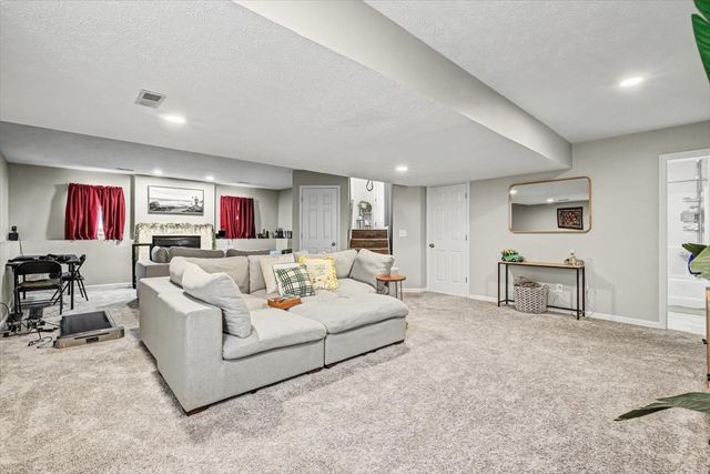 1412 Dublin Drive, Normal, IL 61761