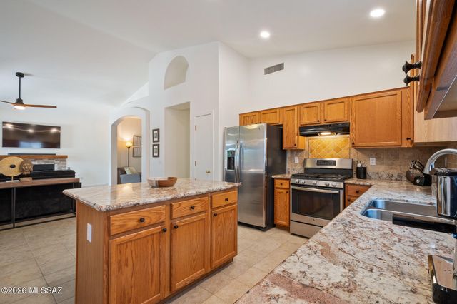39687 S Buena Vista Drive, Tucson, AZ 85739