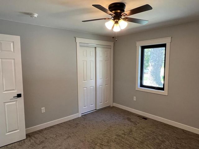 104 6th Avenue E, Ellendale, MN 56026