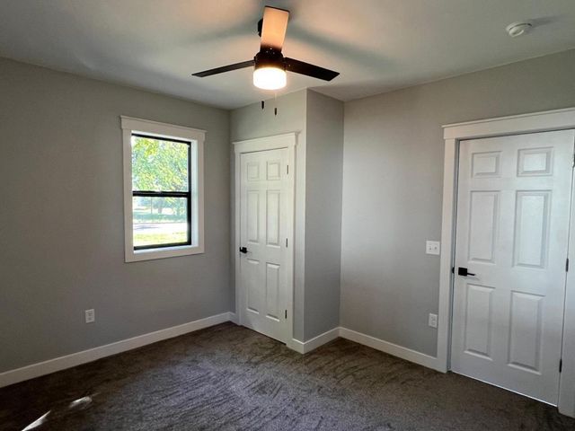 104 6th Avenue E, Ellendale, MN 56026