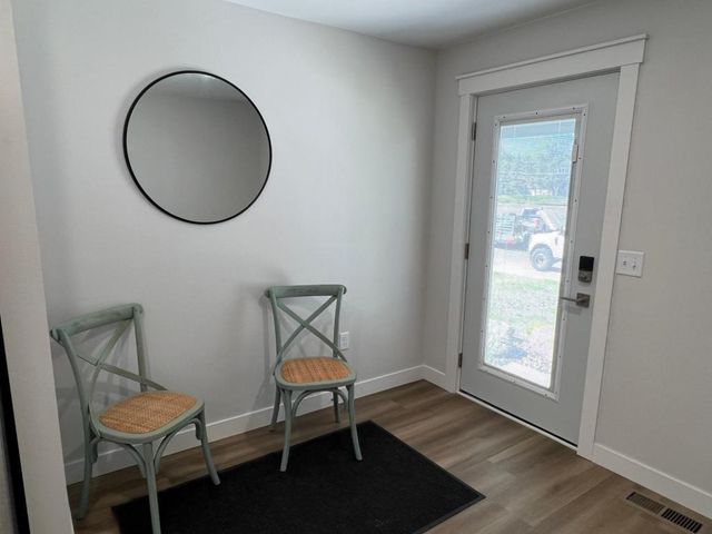 104 6th Avenue E, Ellendale, MN 56026