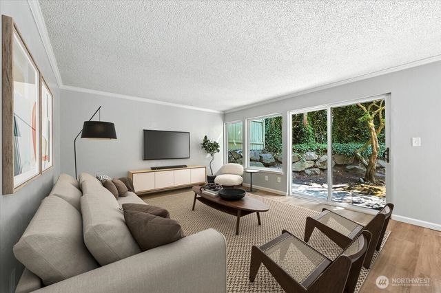 18910 NW 8th Avenue NW #121, Shoreline, WA 98177