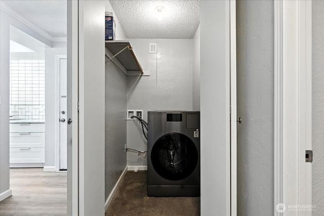 18910 NW 8th Avenue NW #121, Shoreline, WA 98177