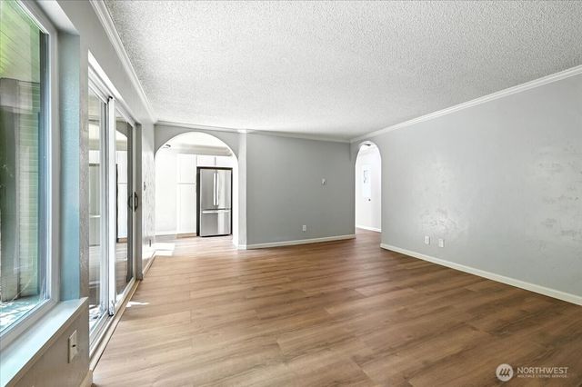 18910 NW 8th Avenue NW #121, Shoreline, WA 98177