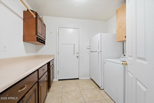 2128 W GAMBIT Trail, Phoenix, AZ 85085