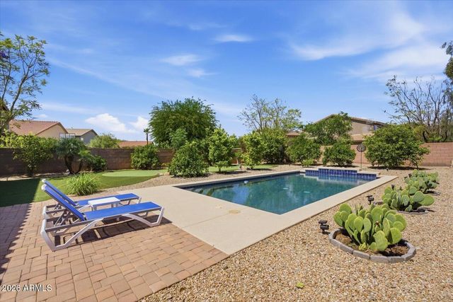 2128 W GAMBIT Trail, Phoenix, AZ 85085