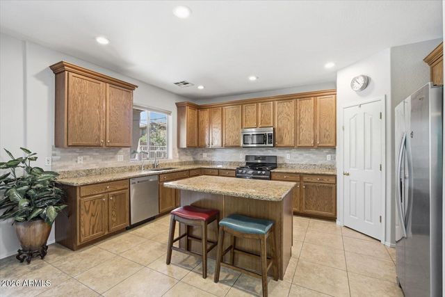 2128 W GAMBIT Trail, Phoenix, AZ 85085