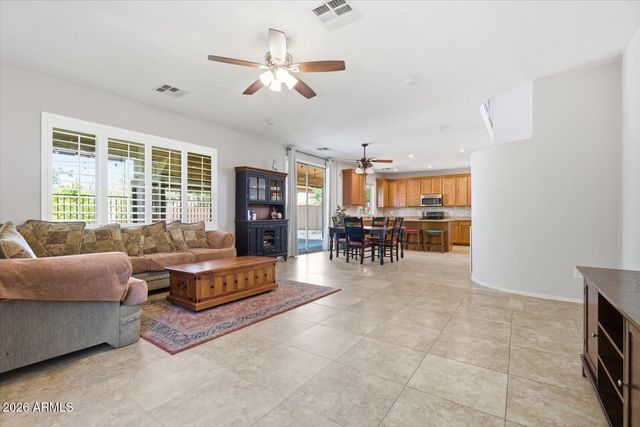 2128 W GAMBIT Trail, Phoenix, AZ 85085