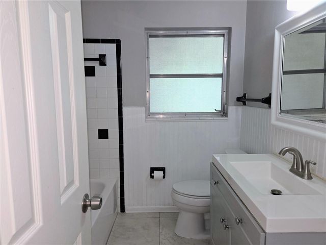 5330 11TH AVENUE N, St Petersburg, FL 33710