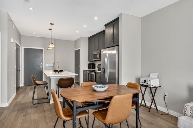 5609 Smu Boulevard 512, Dallas, TX 75206