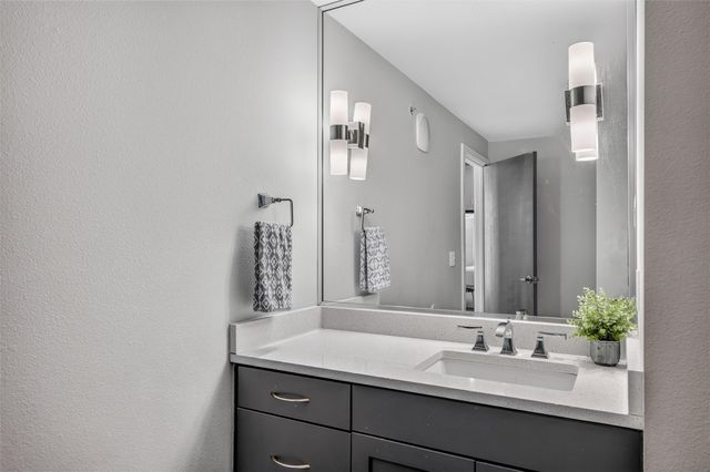 5609 Smu Boulevard 512, Dallas, TX 75206