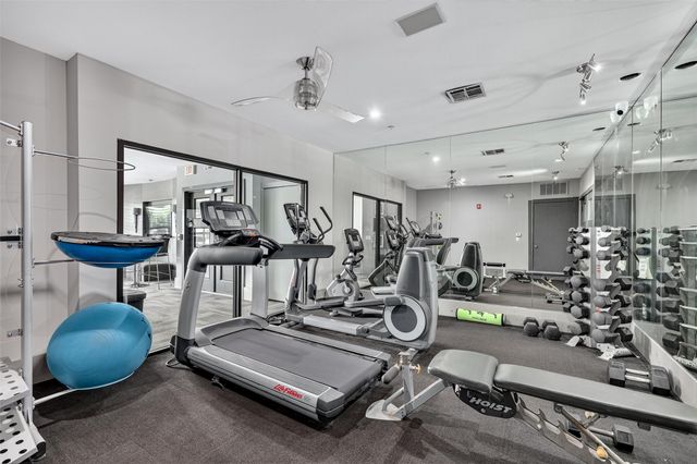 5609 Smu Boulevard 512, Dallas, TX 75206
