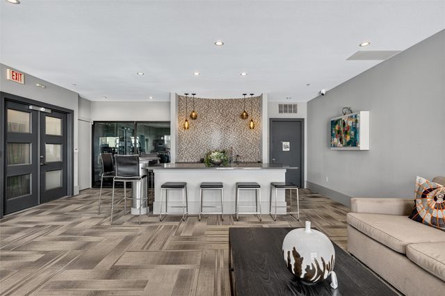 5609 Smu Boulevard 512, Dallas, TX 75206