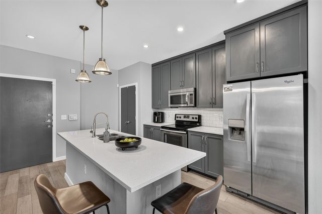 5609 Smu Boulevard 512, Dallas, TX 75206