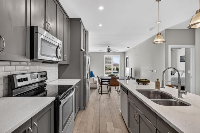 5609 Smu Boulevard 512, Dallas, TX 75206